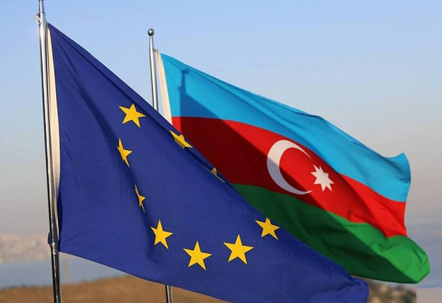 eu_azerbaijan_flags_310817