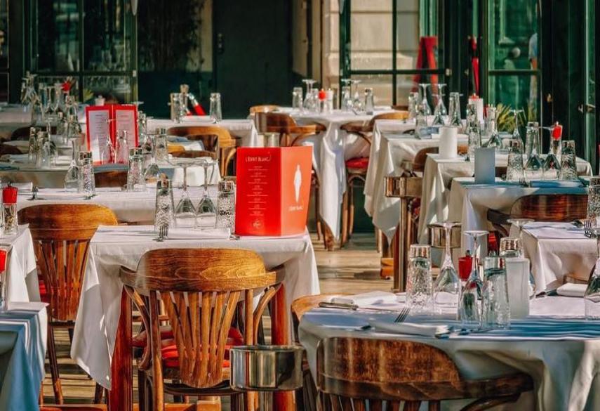 Bu şəxslərdən restoran və ticarət mərkəzlərində “buster” doza tələb ...
